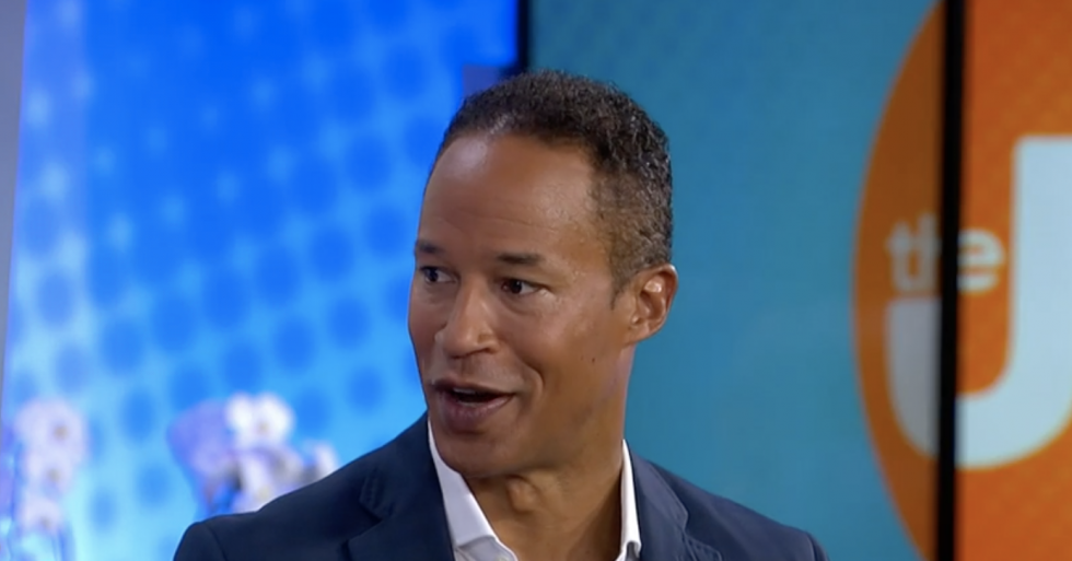 wciu-the-u-exclusive-interview-with-funny-you-should-ask-host-jon